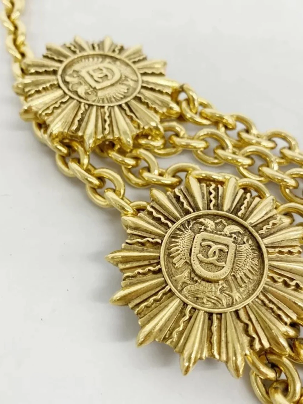 Authentic CHANEL 1980s vintage medallions charms belt 98cm